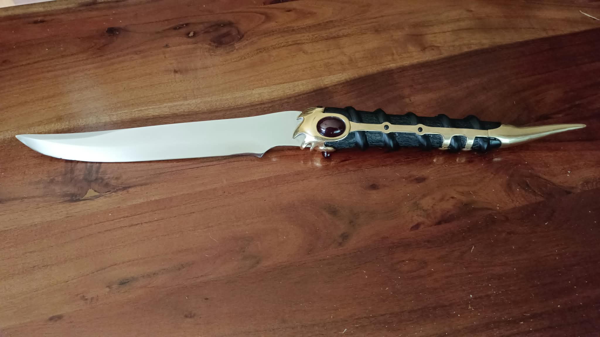 TraveBlades_Aryas-Dolch